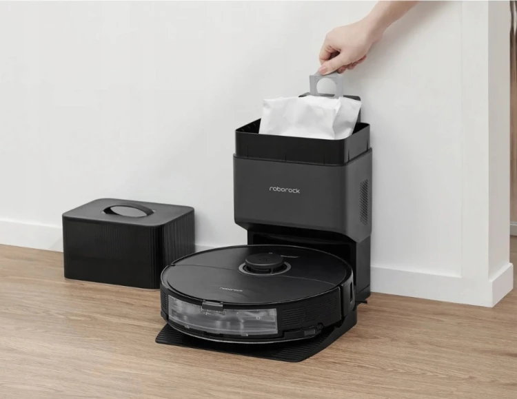 OUTLET Robot sprzątający ze stacją Roborock S8+ czarny