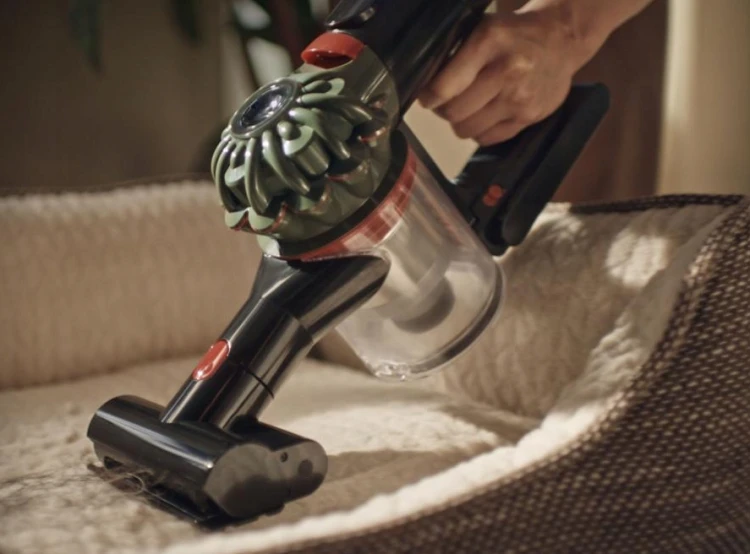 Odkurzacz bezprzewodowy pionowy Dyson V8 Cyclone