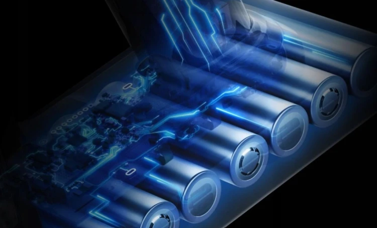 Odkurzacz bezprzewodowy pionowy Dyson V8 Cyclone