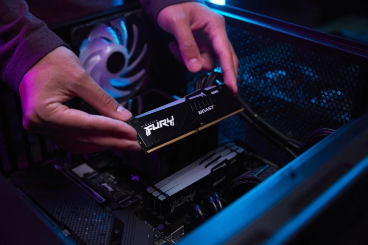 Pamięć RAM Kingston Fury Beast RGB 32GB 5600MHz DDR5 CL36 DIMM